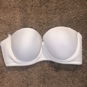 32B All White pad bra no strings